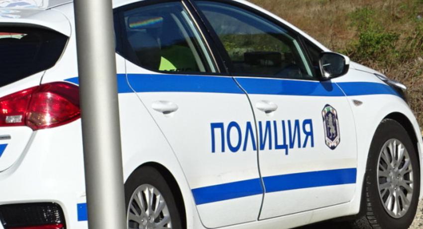 31-годишен удари сестра си, опитала да спре бой с баща им