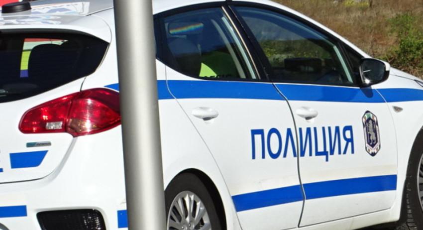 Двама нарушиха карантината си в Разградско