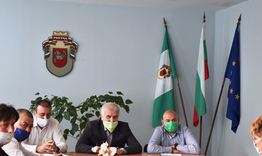 Търговският дом отваря утре