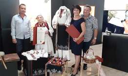 Николинка Ангелова получи удостоверение 