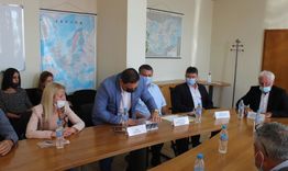 Областният управител връчи печатите и ключа на РИК