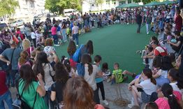 Стотици деца се включиха в инициативите от Празничния фестивал „Шарената въртележка”
