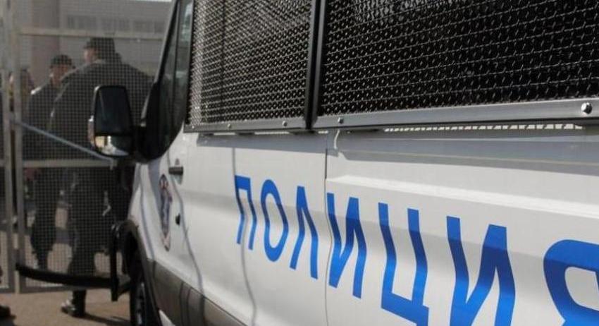 Син наби баща си и избяга