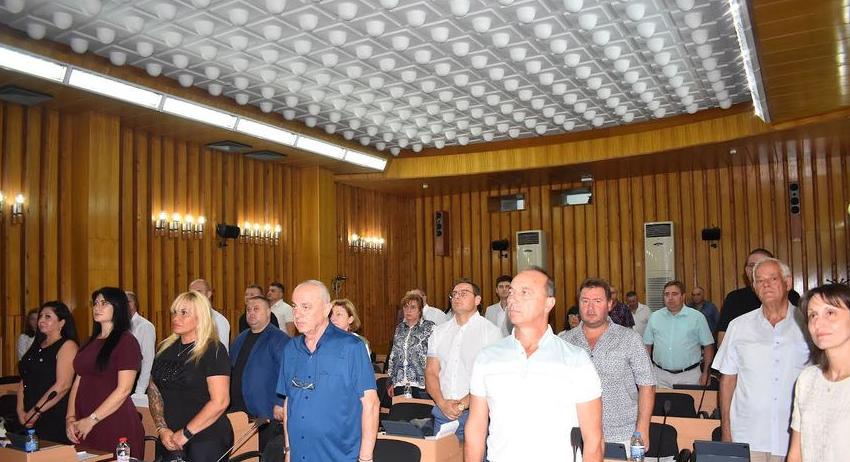 С полагане на клетва на нов съветник започна заседанието на Общински съвет-Разград