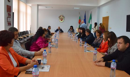 Представиха основните параметри на проекта за ремонт на Ученическото общежитие