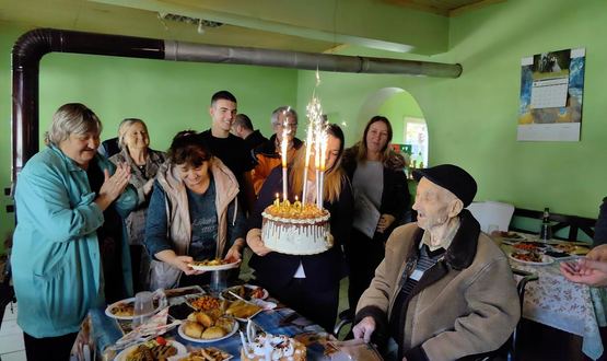 100 години навърши дядо Ганьо Тодоров