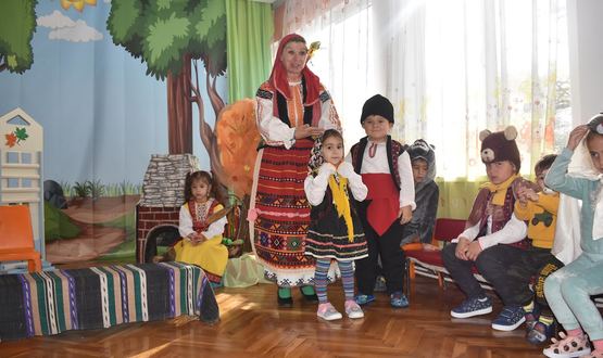 Детска градина „Дора Габе“ в с. Ясеновец стартира проект „Приказна пътечка“