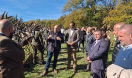 Областният управител присъства на традиционното изложение на ловни трофеи от благороден елен