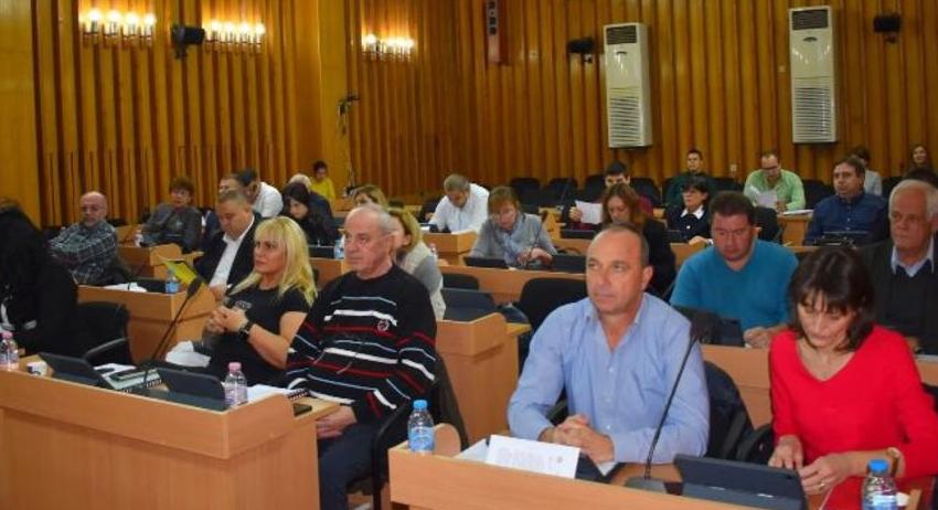 14 докладни записки прие Общинският съвет на ноемврийското си заседание