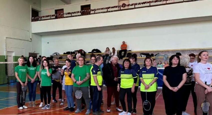 Започна Общинският коледен учителски турнир