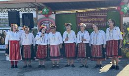 Самодейците към НЧ „Напредък - Юпер 1915” обраха  овациите на публиката в с. Хотанца