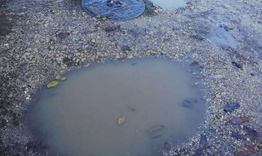 Улица в центъра на Разград се е превърнала в лунен пейзаж