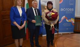 Зам.-кметът Елка Неделчева поздрави ръководството на РУ „Ангел Кънчев“ за 80-годишнината на учебното заведение