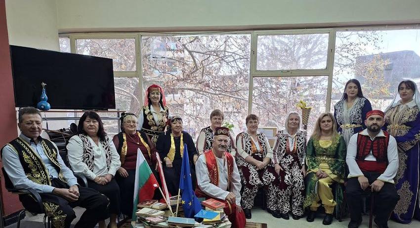 Читалищни самодейци пресъздадоха обичая „Искане на  булка”