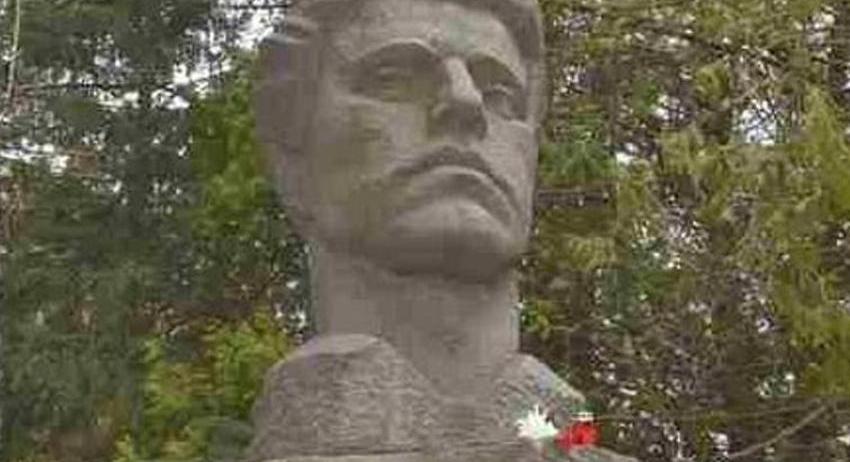 Пред паметника на Апостола на Свободата в ОУ „Васил Левски“ ще се отбележат 153 години от обесването му