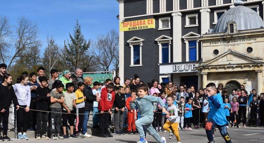 161 любители на бягането участваха в 61-ия лекоатлетически крос „Освобождение“