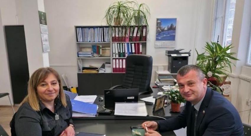 Обсъдиха нови възможности за заетост и стажове в Разград