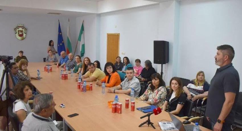 Представиха резултатите от четири проекта за саниране на многофамилни жилищни сгради
