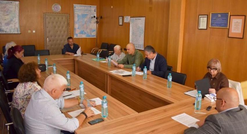 С особено мнение от една политическа сила завършиха консултациите за СИК