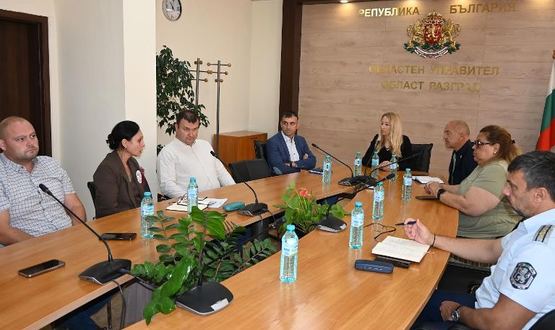 Областният управител проведе среща с институции за предстоящите избори
