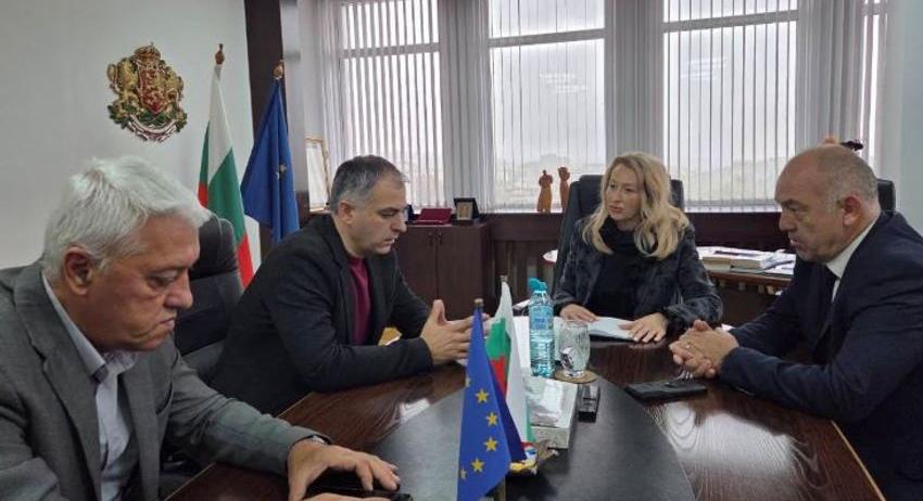 Предлагат поставяне на стационарна камера на кръстовището за Исперих